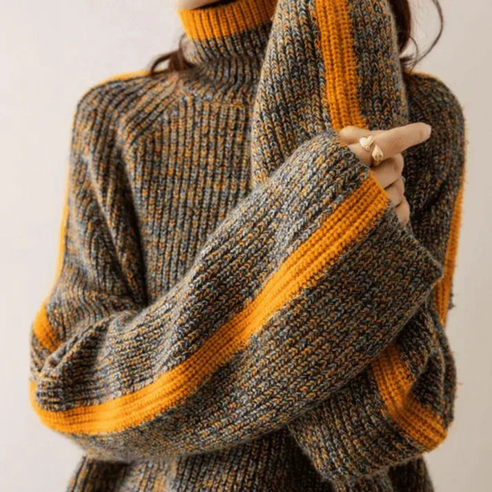 Stribet Rullekravebluse – Dristig varme med moderne elegance