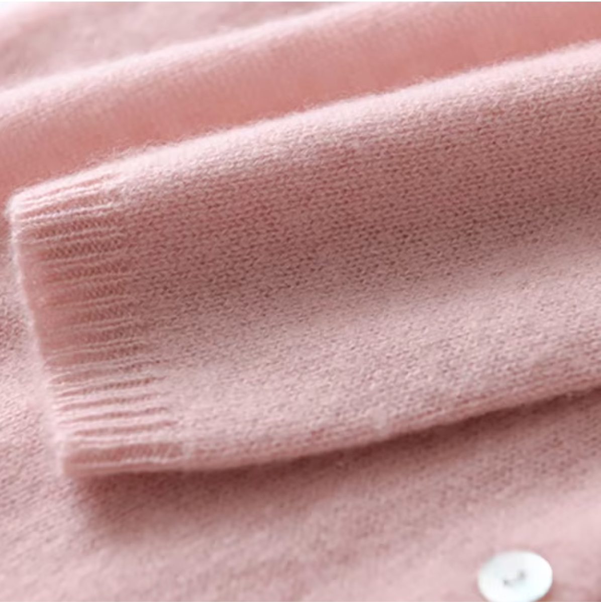 Mysig antracitfarvet cardigan med knapper – Ukompliceret elegance
