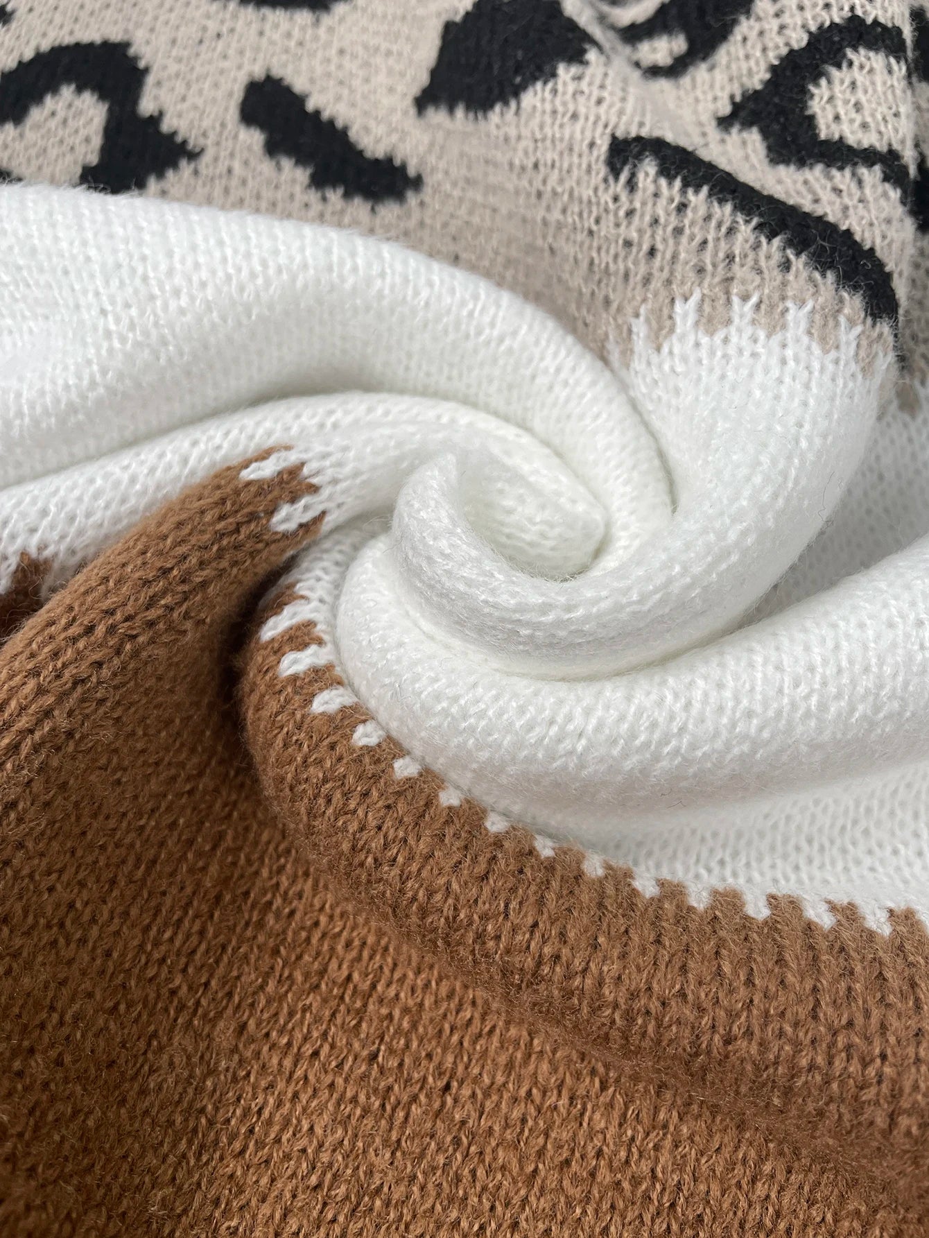Leopardmønster-Pullover – Dristig selvtillid med stil