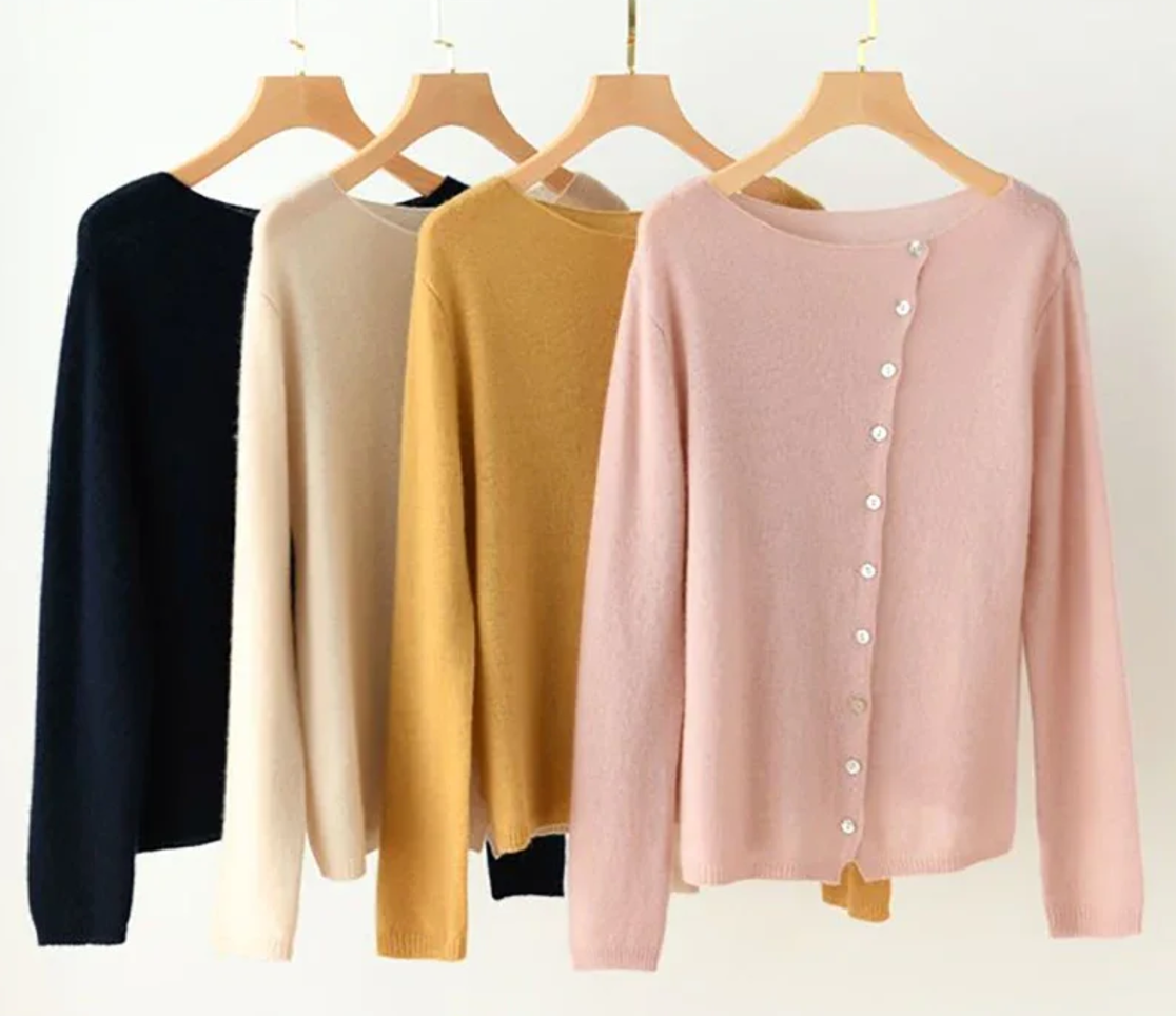 Mysig antracitfarvet cardigan med knapper – Ukompliceret elegance