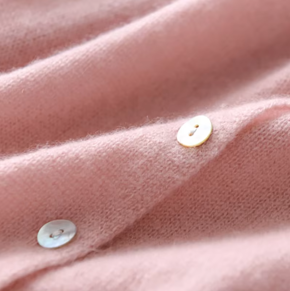 Mysig antracitfarvet cardigan med knapper – Ukompliceret elegance