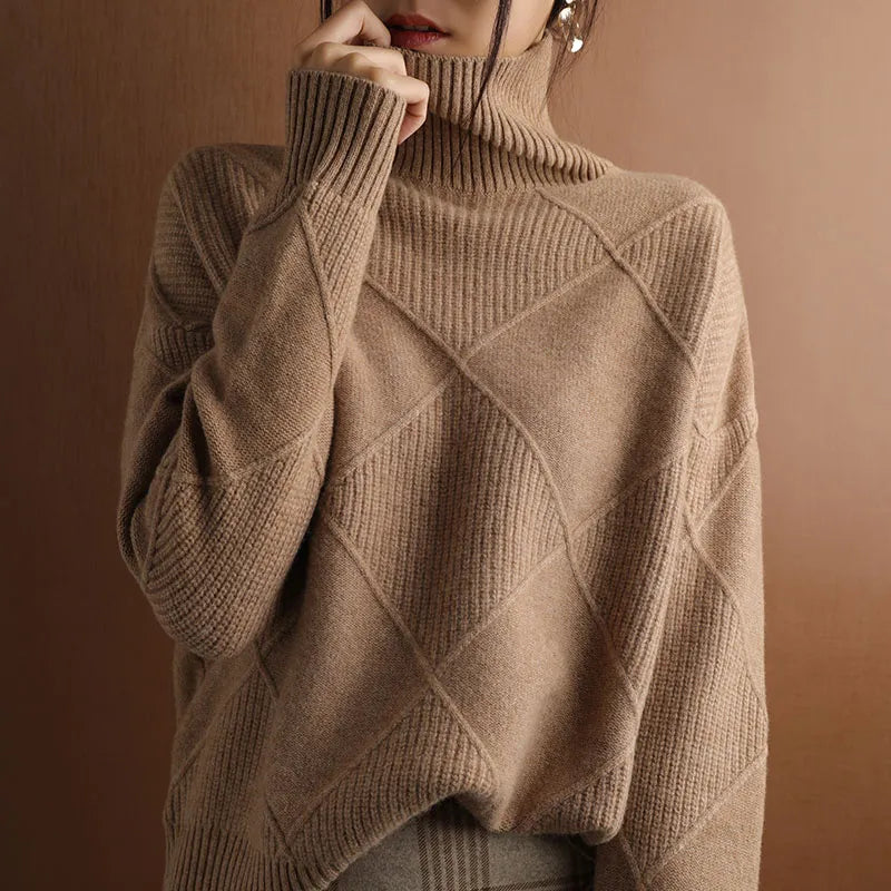 Rauten-Rullekravepullover – Raffineret varme med moderne stil